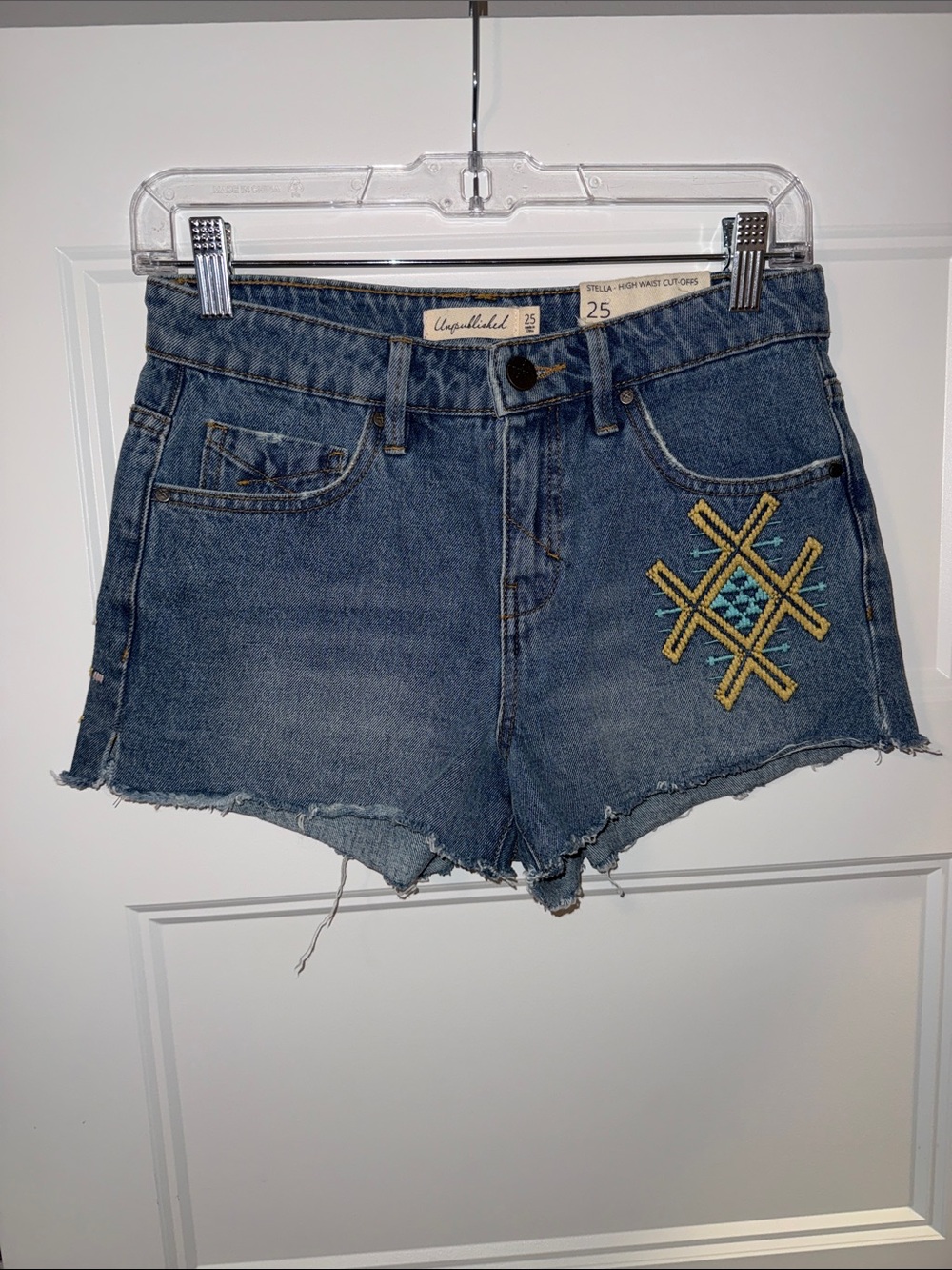 Unpublished Stella High Waist Cut-Offs Size 25